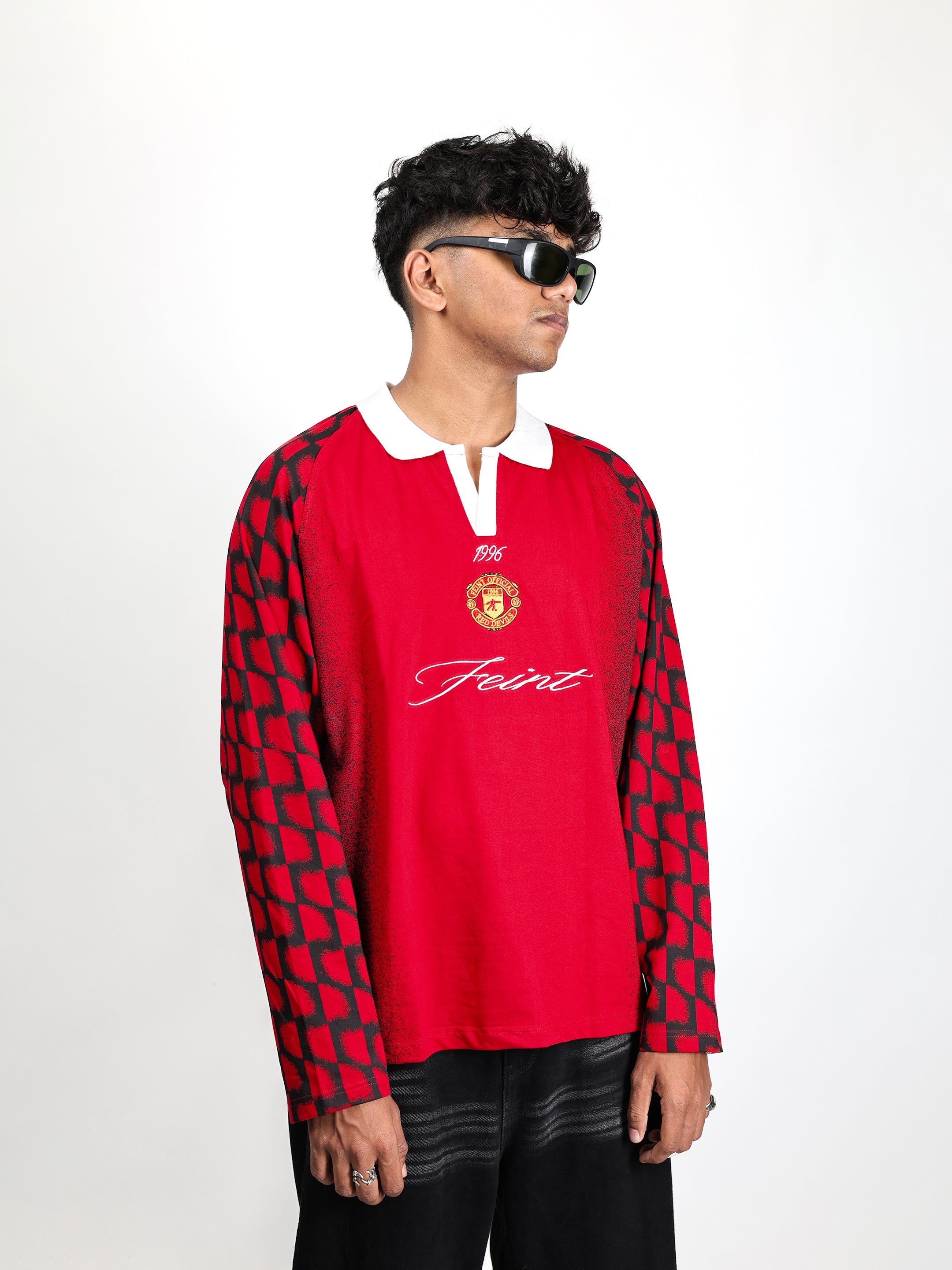 Red Devils Collar Tee